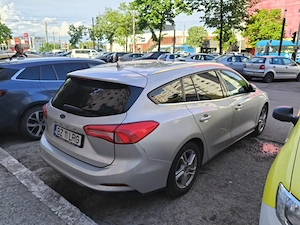 Unic proprietar, vând Ford Focus, 2019, 125 cai, 1,0 benzina  - imagine 2