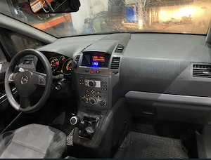 Dezmembrez Opel zafira b - imagine 5