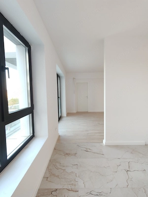 Apartament 2 camere , Finisaje Premium si loc de parcare subteran - imagine 5