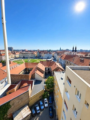 Apartament 4 camere, 97 mp, zona Piata Marasti