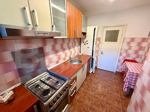 Apartament 2 camere, 58 mp, zona Rovine - imagine 5