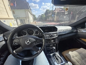 Mercedes E classe 250 - imagine 4