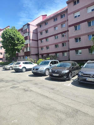 Vând vw Tiguan 4*4 , 2.0 tdi , 140 cp , automatic , 273000 km reali , in stare buna de functionare - imagine 2