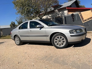 Volvo s60 2.4 diesel Manual - imagine 9