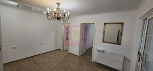 Apartament cu 2 camere, spatiu comercial – Campina, central - imagine 2