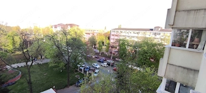 Apartament 3 camere, spațios, luminos și liniștit, cu vedere spre parc și lac - imagine 8