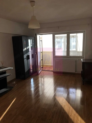 Apartament 3 camere, spațios, luminos și liniștit, cu vedere spre parc și lac - imagine 3