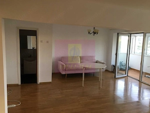 Apartament 3 camere, spațios, luminos și liniștit, cu vedere spre parc și lac - imagine 2