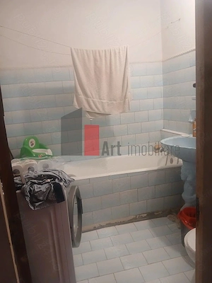 APARTAMENT 2 CAMERE BARCA - imagine 3