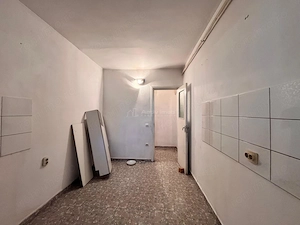 Lugoj, Ap., 2 Cam., 50 Mp., Et., Parter Inalt, Decomandat, Central, Aproape de Catedrala - imagine 5