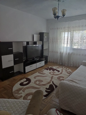 Inchiriez apartament cu doua camere  - imagine 2