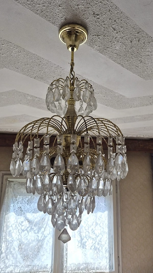 Candelabru.