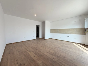 Spatiu comercial de inchiriat - imagine 3