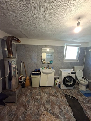 De vânzare Gospodărie completă cu casă utilată, anexe, curte și livadă mare   6.243 mp, Cuca, sat Câ - imagine 9