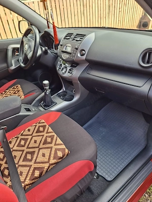 Vând Toyota RAV4 2010 - imagine 4