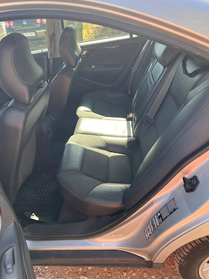 Volvo s60 2.4 diesel Manual - imagine 5