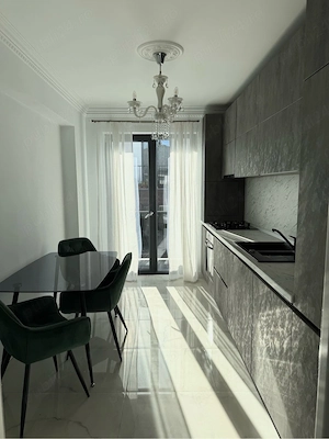 Apartament cu 3 camere, 107 mp construiți  utili 77.01mp , situat într-un cartier rezidențial  - imagine 6