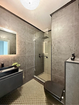 Apartament cu 3 camere, 107 mp construiți  utili 77.01mp , situat într-un cartier rezidențial  - imagine 10
