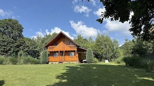 Casă de vacanță, cabană de vânzare pe Valea Bistrei in zonă liniștită cu panoramă deosebită