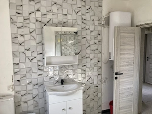 Casa locuibila, recent renovata - imagine 8