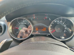 Peugeot 5008 1.6 Hdi 114 cp Euro V automat - imagine 9