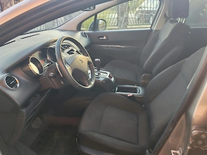 Peugeot 5008 1.6 Hdi 114 cp Euro V automat - imagine 7