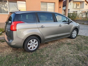 Peugeot 5008 1.6 Hdi 114 cp Euro V automat - imagine 5