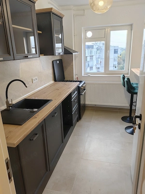Apartament 2 camere decomandat, renovat complet, mobilat nou, nelocuit   Crângași, str. Zboina Neagr - imagine 2
