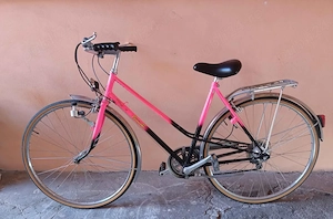 Bicicleta damă cu portbagaj 28"