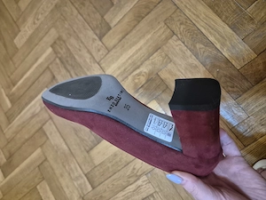 Pantofi cu toc