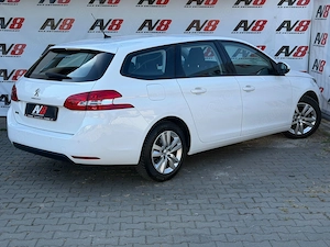 Peugeot 308 - imagine 4
