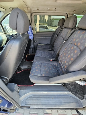 Vând  Mercedes vito,  8+1, 168 000 km, usi laterale pe ambele parti, cârlig remorcare,  2200 cmc, - imagine 5