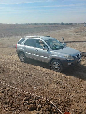 Vând Kia sportage 4x4 preț negociabil mai multe detalii în privat