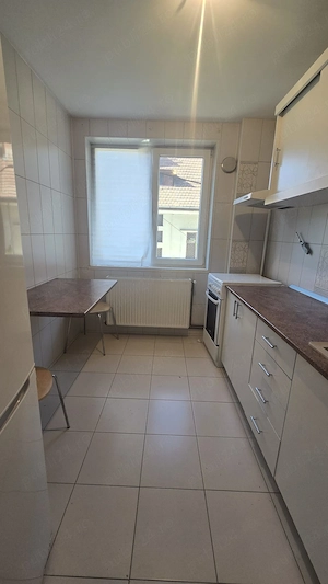Central, lângă prefectură, 2 camere cu centrală proprie - imagine 8