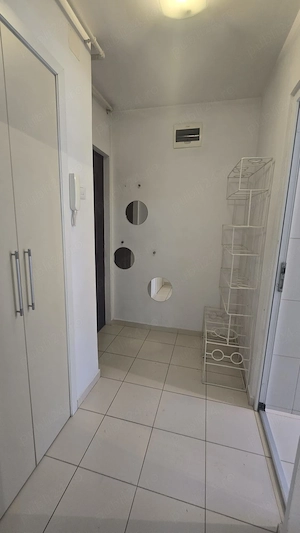 Central, lângă prefectură, 2 camere cu centrală proprie - imagine 9