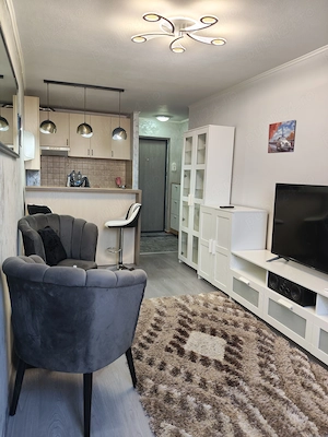 Apartament 2 camere, UTA, etaj 5, bloc cu lift