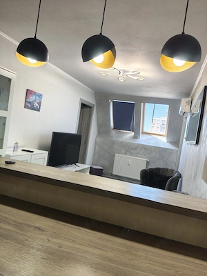 Apartament 2 camere, UTA, etaj 5, bloc cu lift - imagine 2