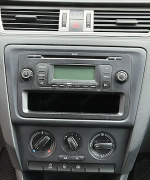 SKODA RAPID, 2013, 1.2MPI, unic proprietar - imagine 9