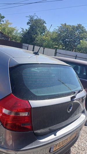 Dezmembrez bmw seria 1e 87an 2009 - imagine 4