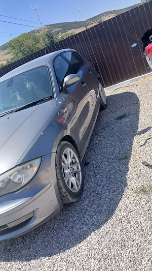 Dezmembrez bmw seria 1e 87an 2009 - imagine 2