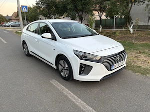 Vand Hyundai Ioniq Hybrid 2019 Motor 1.6 benzina + electric