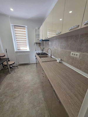 Închiriez apartament cu 2 camere  - imagine 7