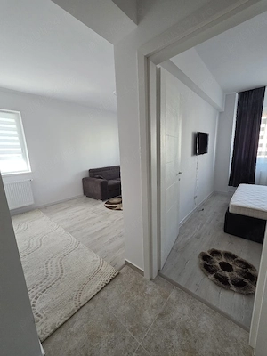 Închiriez apartament cu 2 camere  - imagine 6