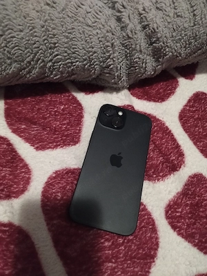 iPhone 15   - imagine 4