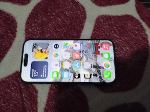 iPhone 15   - imagine 2