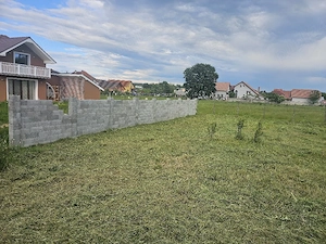 Vand loc de casa,  teren intravilan in Lipova Bai in suprafata de 410 mp - imagine 3