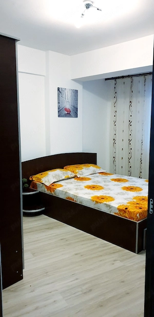 Vanzare Apartament 3 camere  , Bd.Alexandru Obregia  - imagine 3