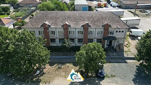 Clădire împunătoare de 540 mp pe 2 nivele în Sânnicolau Mic - imagine 3