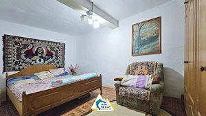 Casă cu 2 camere în stil tradițional, în Iratoșu - imagine 9