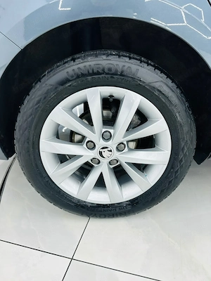 Skoda Octavia - imagine 9